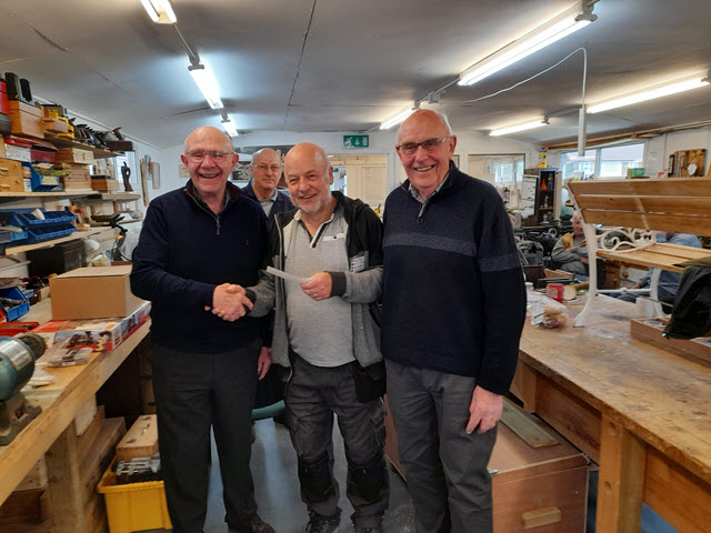 Sun Lodge No. 106 have donated £300 to the Exmouth Men’s Shed 